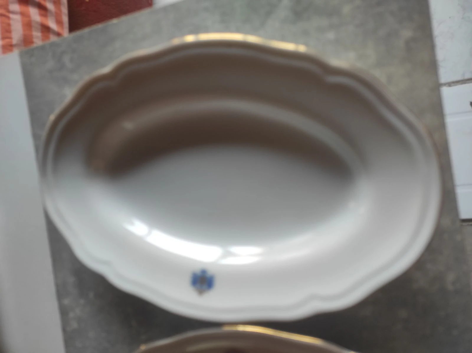 Lote 3 Bandejitas de porcelana Royal Kent  – photo 2